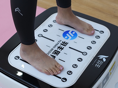 仿生振动模式贴合人体生理步态